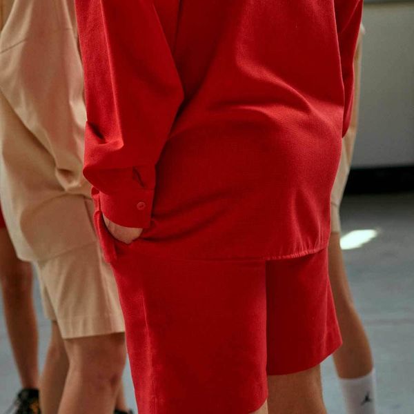 Підлітковий костюм з льону з шортами для хлопчика в червоному кольорі S-59-21 red boys фото