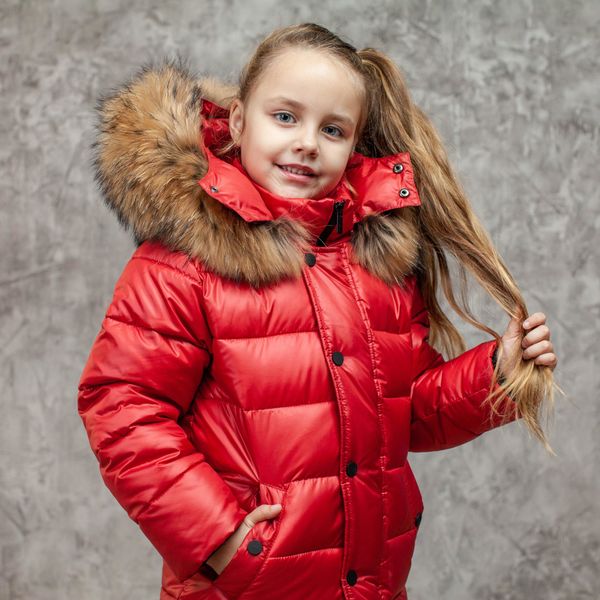 Дитячий зимовий костюм з натуральної опушенням в червоному кольорі для дівчинки W-079-21 red girl фото