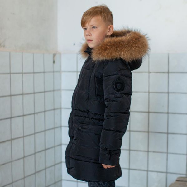 Підліткове зимове пальто на хлопчика чорного кольору з натуральним хутром W-018-17 black фото