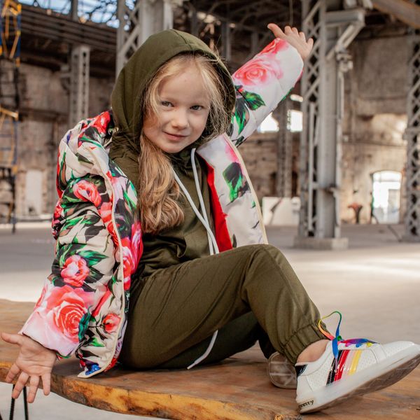 Дитяча демісезонна куртка з принтом «Троянди» на дівчинку J-022-20 розы фото